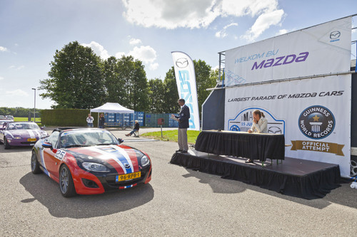 Mazda-Treffen „MAX-5 2013“ in den Niederlanden.