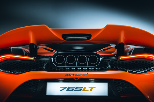 McLaren 765 LT.