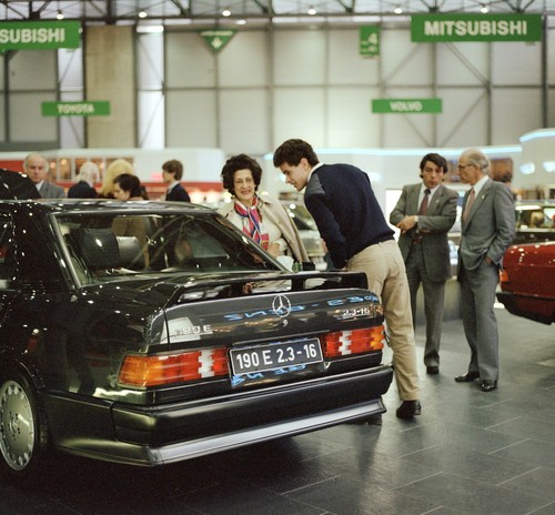Mercedes-Benz 190 E 2.3 16V: Premiere 1984 in Genf.