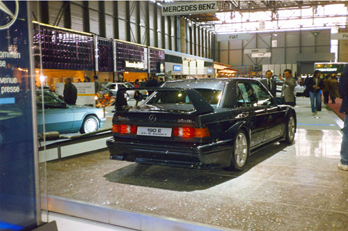 Mercedes-Benz 190 E 2.5-16 Evolution II auf dem Genfer Automobilsalon 1990.