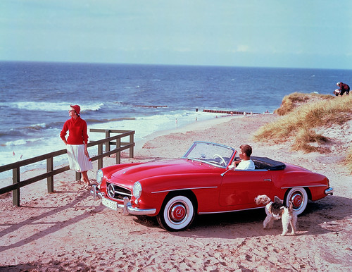 Mercedes-Benz 190 SL (W 121, 1955 bis 1963). Zeitgenössisches Werbefoto aus den 1950er-Jahren auf der Insel Sylt.