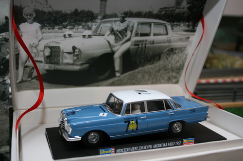 Mercedes-Benz 220 SE „711“ Rallye Argentinien 1962 von Revell.