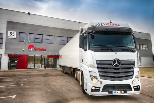 Mercedes-Benz Actros von Girteka Logistics aus Litauen.