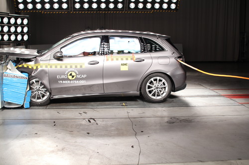 Mercedes-Benz B-Klasse im Euro-NCAP-Crashtest.