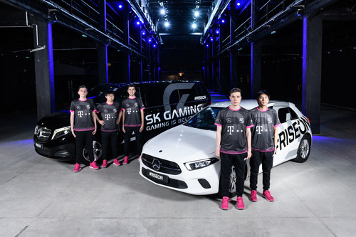 Mercedes-Benz beteiligt sich an der Kölner E-Sport-Organisation SK Gaming und unterstützt die Videogamer. 