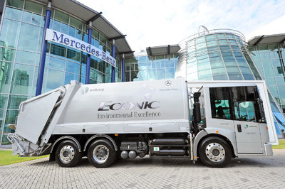 Mercedes-Benz Econic NGT für die Müllentsorgung in Singapur.
