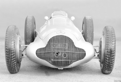 Mercedes-Benz Formel-Rennwagen W 154 (1938).