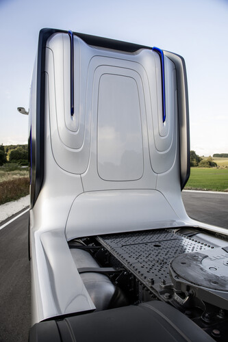 Mercedes-Benz GenH2 Truck: