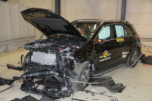 Mercedes-Benz GLE im Euro-NCAP-Crashtest.