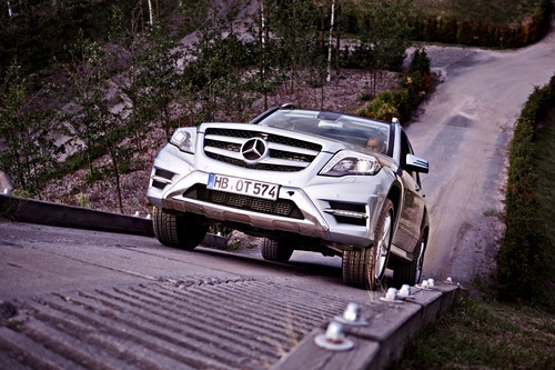 Mercedes-Benz GLK auf dem Offroad-Parcours &amp;quot;The Rock!&amp;quot; beim Daimler-Werk in Bremen. 