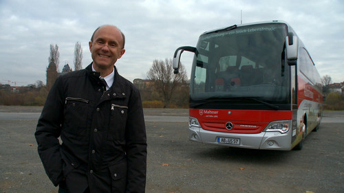 „Mercedes-Benz-Interviews&quot;: Werner Henke (53), Gründer von „Reisen ohne Grenzen“ aus Aschaffenburg.
