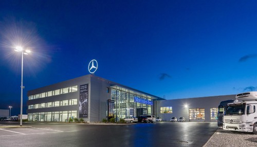 Mercedes-Benz-Nutzfahrzeugzentrum Frankfurt.