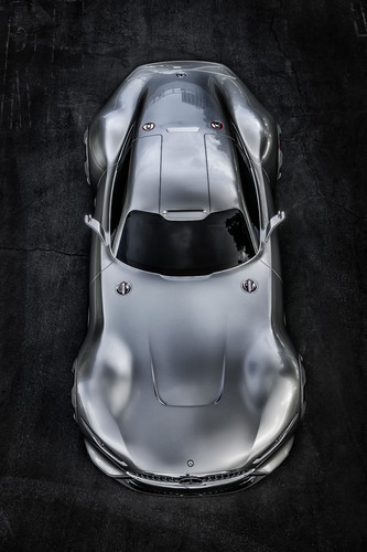 Mercedes-Benz präsentiert visionären Supersportwagen: Mercedes-Benz AMG Vision Gran Turismo.