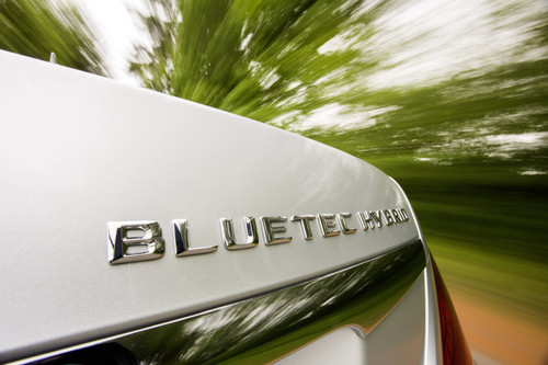 Mercedes-Benz S 300 Bluetec Hybrid.