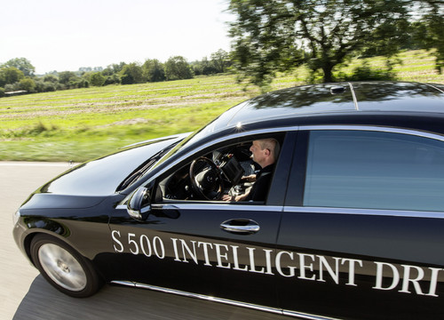 Mercedes-Benz S 500 Intelligent Drive.