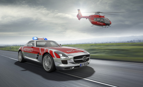 Mercedes-Benz SLS AMG als Notarzt-Einsatzfahrzeug.