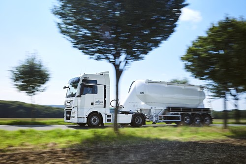 Miet-Lastwagen von Greiwing Truck and Trailer Rental.