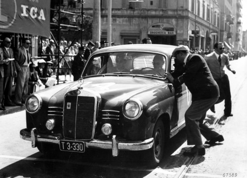 Mille Miglia 1955: Sieger in der Dieselklasse wurde Oberingenieur Helmut Retter (Daimler-Benz-Vertreter in Innsbruck) mit Beifahrer Wolfgang Larcher auf Mercedes-Benz Typ 180 D (W 120).