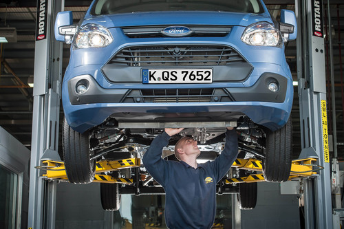 Mit dem „Ford Blue Service“ verspricht Ford mehr Service. 