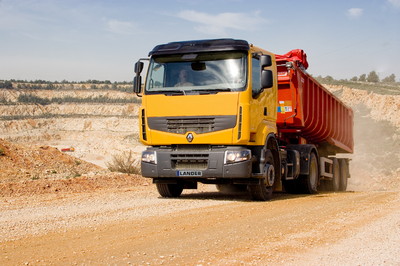 Mit Optitrack bietet Renault Trucks eine gewichtsparende Alternative zum herkömmlichen Allradantrieb.