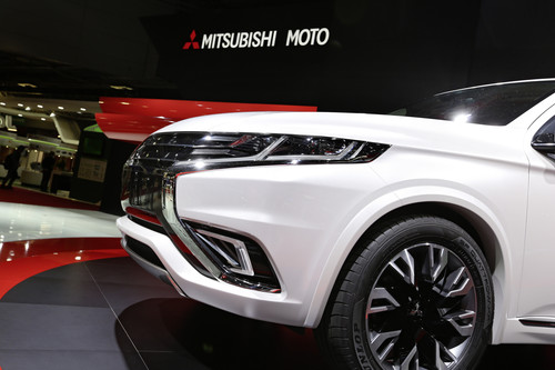 Mitsubishi Outlander PHEV Concept-S.