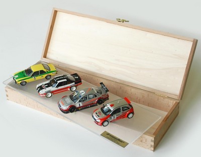 Modellauto-Set „History Collection“ von Irmscher. 