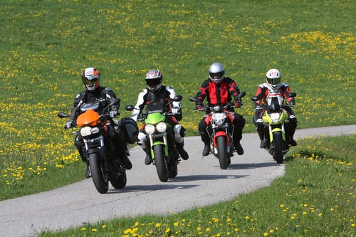 Motorrad fahren in der Gruppe.