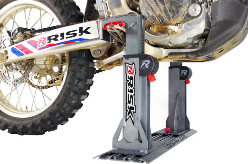 Motorrad-Transportständer Lock-n-Load Pro von Risk Racing.