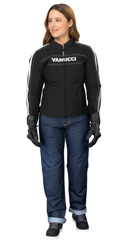 Motorradbekleidung von Vanucci: Jacke, Cordura-Hose, Handschuhe und Stiefel.