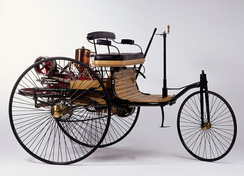 Nachbau Benz Patent-Motorwagen von 1886.