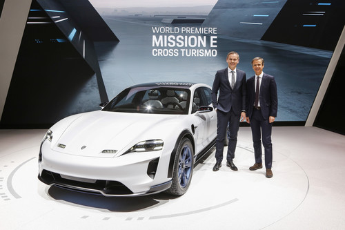Neu in Genf 2018: Porsche Mission E Cross Turismo, die Konzeptstudie eines voll elektrischen Cross Utility Vehicles.