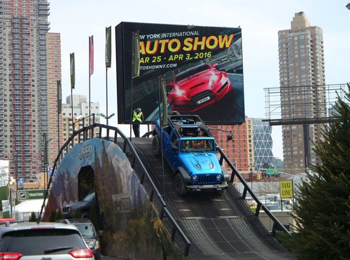 New York International Auto-Show 2016.