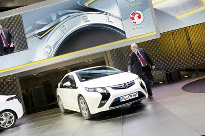 Nick Reilly kam mit dem Opel Ampera nach Genf.