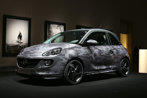 Opel Adam Camouflage.