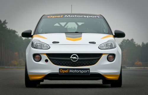 Opel Adam „Cup“.