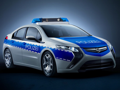 Opel Ampera als Polizeifahrzeug.