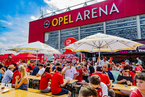 Opel Arena. 