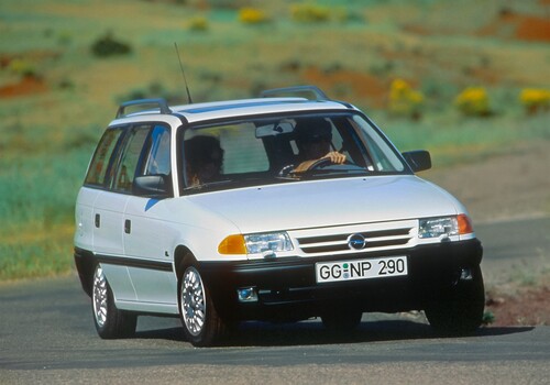 Opel Astra Caravan (1991–1997).