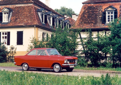 Opel Astra-Vorgänger: Kadett A Coupé von 1962.