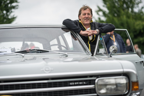 Opel bei der 23. ADAC-Oldtimerfahrt Hessen-Thüringen: Joachim Winkelhock fuhr einen Rekord C Caravan aus dem Jahr 1970.