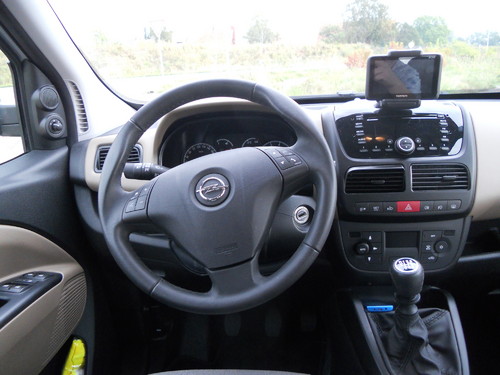 Opel Combo.