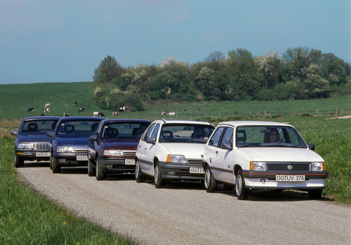 Opel Corsa, Kadett, Vectra, Omega und Senator (1989). 