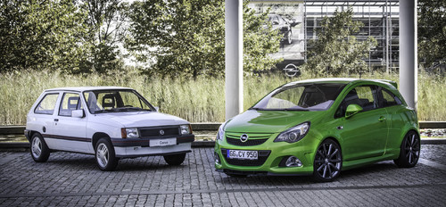 Opel Corsa OPC Nürburgring Edition (rechts) und Corsa A.