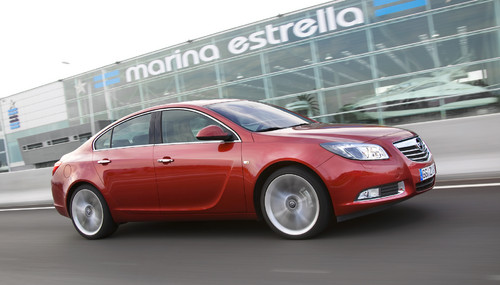 Opel Insignia (2012).