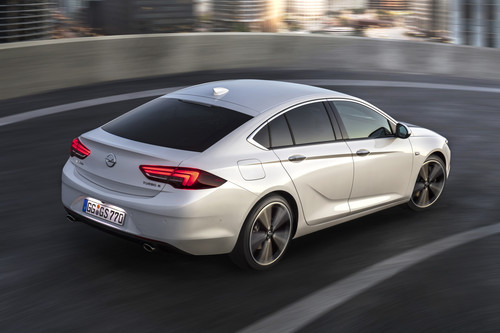  Opel Insignia Grand Sport: