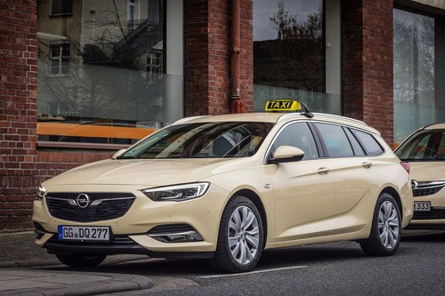 Opel Insignia Sports Tourer als Taxi.
