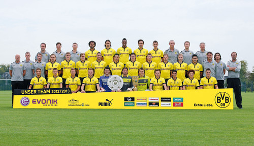 Opel ist „Offizieller Premium-Partner“ von Borussia Dortmund.
