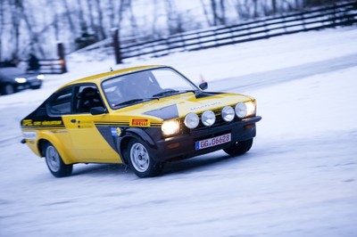 Opel Kadett C GT/E Rallye von Walter Röhrl und Jochen Berger&quot;, 1976. Vierzylinder-Reihenmotor, 1897 ccm Hubraum, 156 kW / 212 PS, je nach Hinterachsübersetzung bis zu 210 km/h Höchstgeschwindigkeit. 1976 wird der GT/E hinter drei Lancia Stratos mit mehr als 300 PS Vierter bei der Rallye Monto Carlo.
