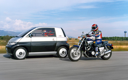 Opel Maxx (1995) und Yamaha V-Max.