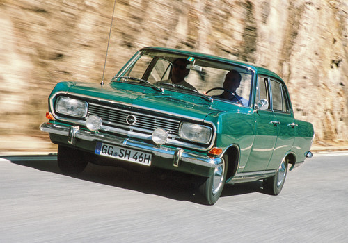 Opel Rekord B (1966) von Sepp Herberger.